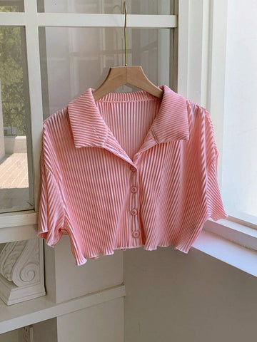 Women's style cropped pleated shirt for spring and summer