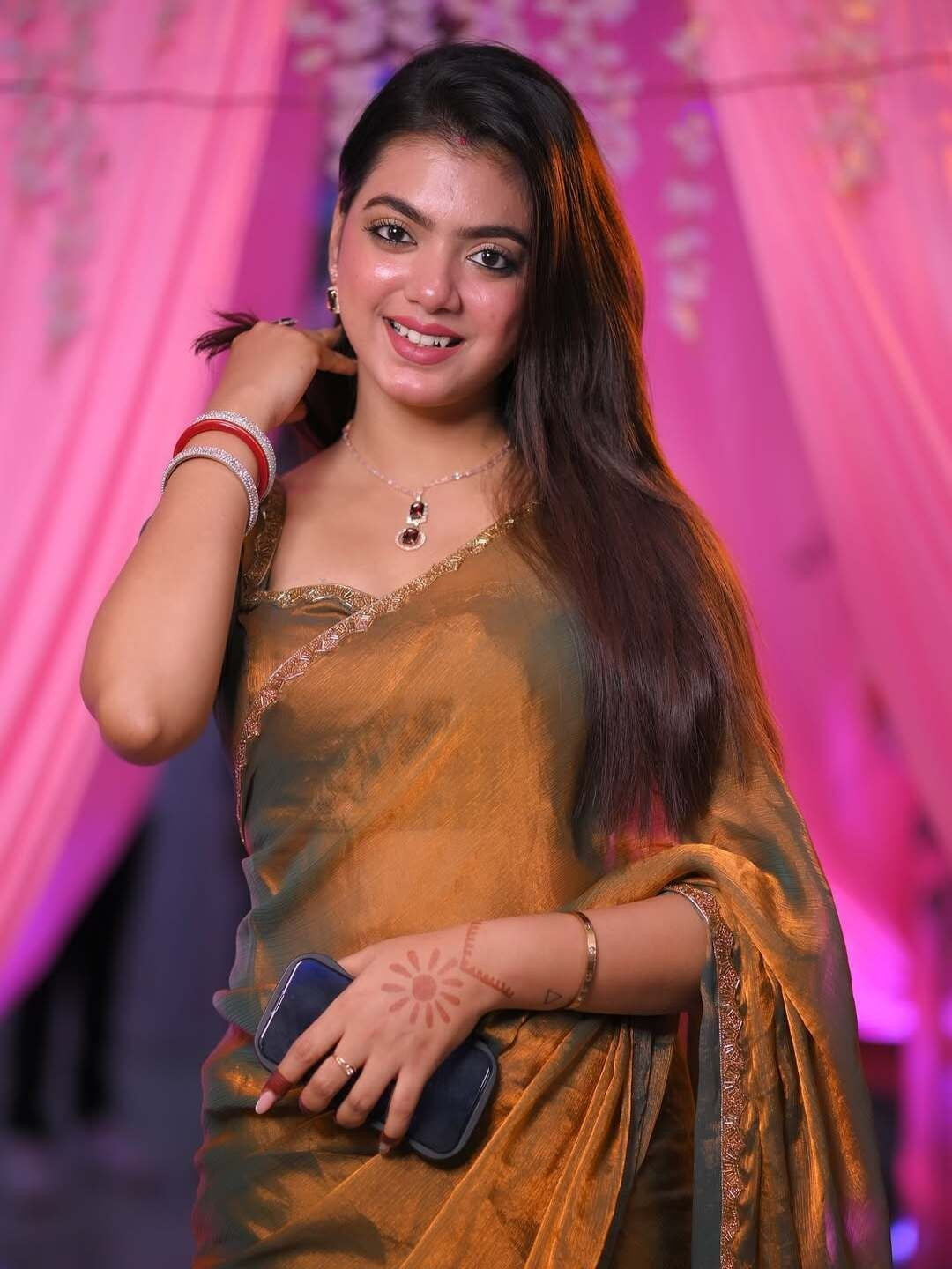 Tissue Embroidered Border Saree With Unstitched Blouse Piece