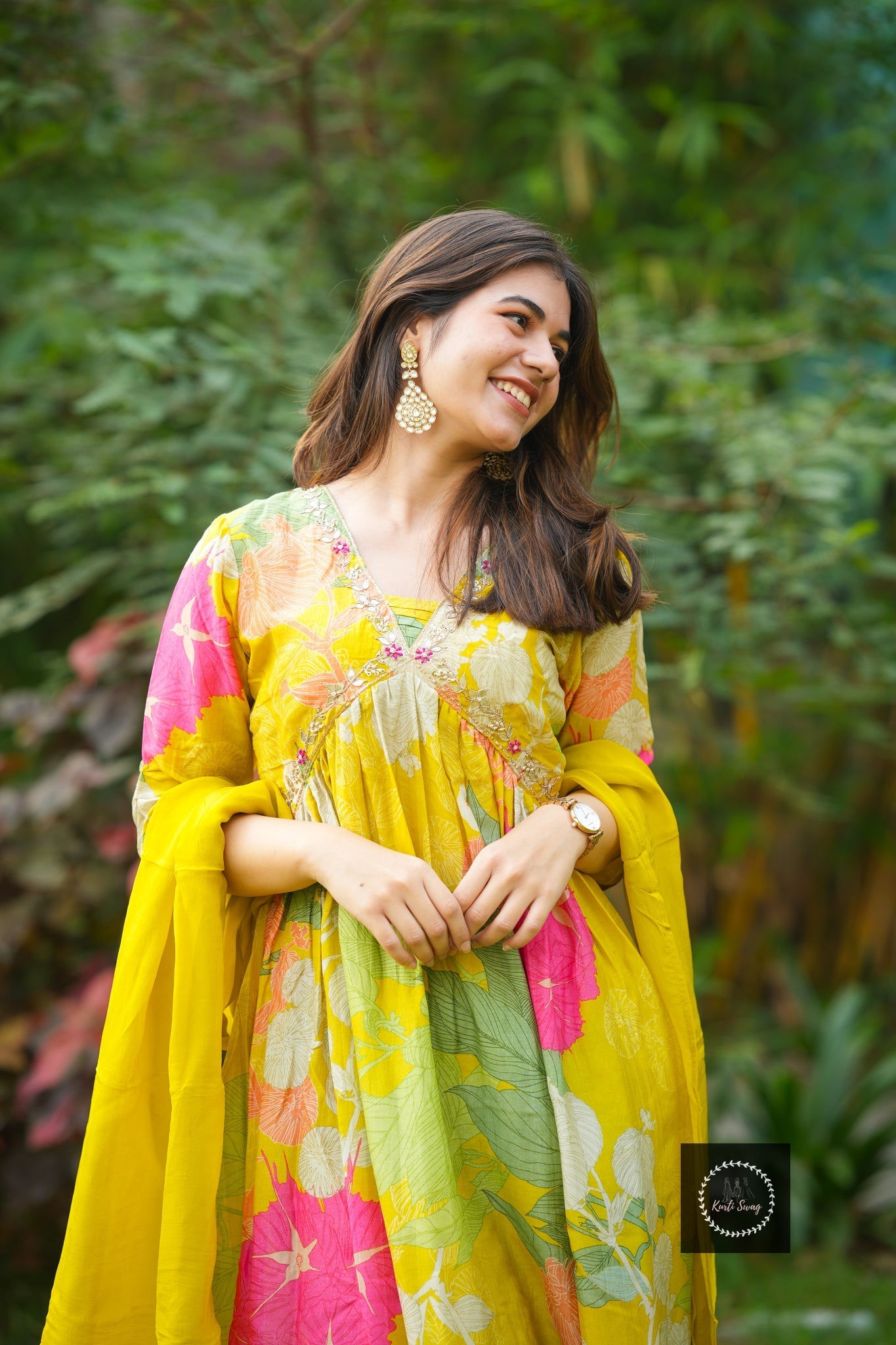 AAROHI Muslin Alia Suit With Handwork