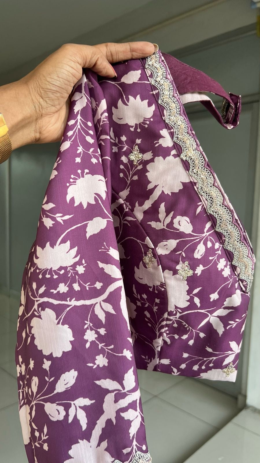 Cream soft tissue saree with wine floral embroidery blouse