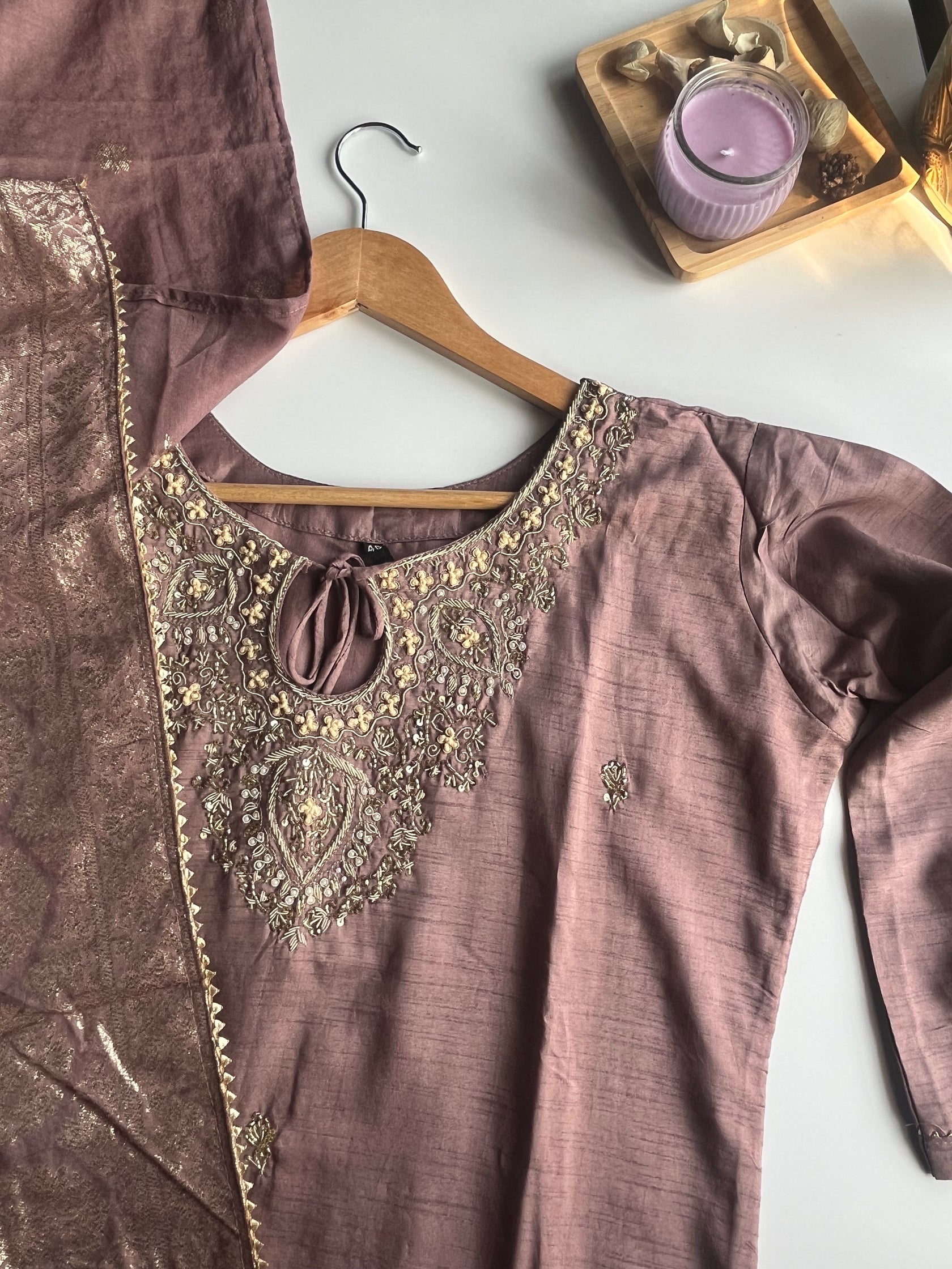 EKAANSHI - Lavender Dola Silk Kurti Set